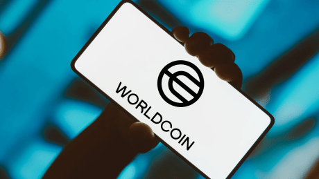 no-ties-to-openai:-worldcoin-drops-9%-as-top-trader-issues-warning