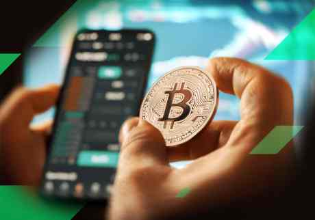 bitcoin-long-term-holders-buy-the-blood,-snatch-up-70,000-btc