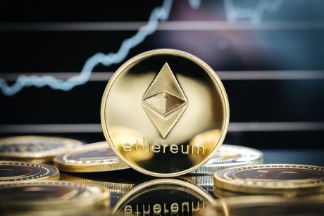 eth/btc-bounces-from-a-7-year-support-trend-line:-ethereum-to-$4,900?