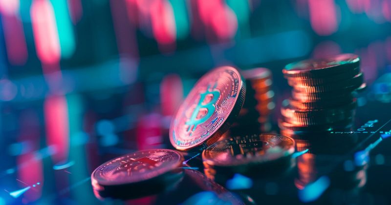 bitcoin-market-split-as-buying-and-selling-volumes-remain-the-same