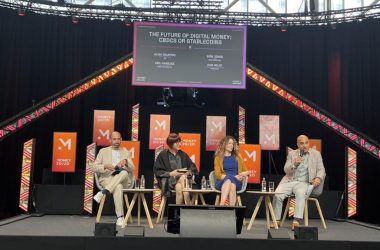 money20/20:-the-race-between-stablecoins-and-cbdcs