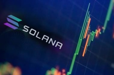 solana-records-new-monthly-user-high-amidst-persistent-price-drop