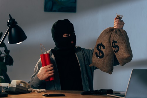 crypto-promoter-sahil-arora-faces-backlash-over-fake-iggy-azalea-token-presale