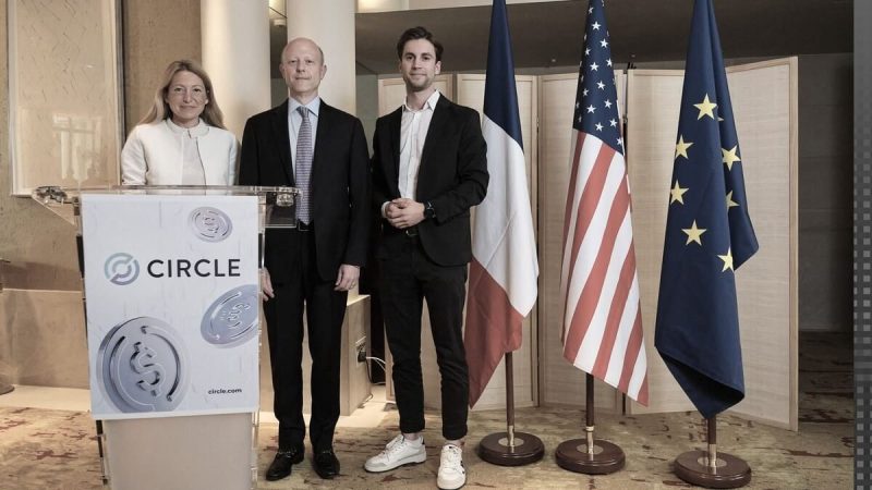 circle-becomes-the-first-global-stablecoin-to-achieve-mica-compliance