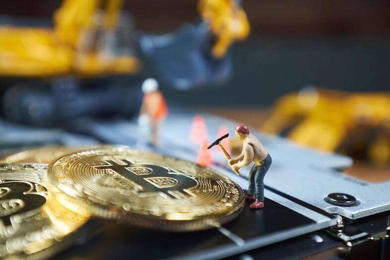 swan-bitcoin-halts-ipo-plans-and-shuts-down-mining-operations
