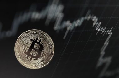 maximizing-returns:-strategies-for-efficient-trading-with-cryptocurrencies