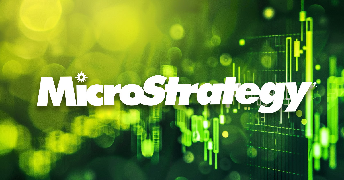 microstrategy-stock-surges-over-4%-despite-q2-net-loss-as-bitcoin-holdings-hit-226,500