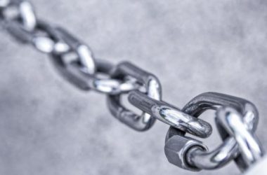 chainlink:-market-panic-shaves-23%-off-link-price-–-details