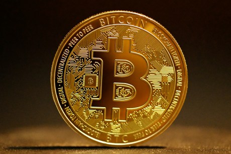 analyst-warns-bitcoin-(btc)-price-could-drop-another-20%