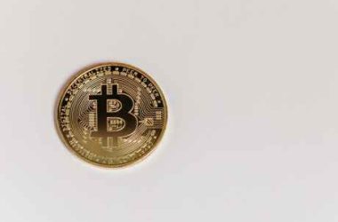 bitcoin-exchange-outflows-soar-to-yearly-high-–-could-this-fuel-a-return-to-$70,000?