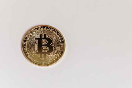 bitcoin-exchange-outflows-soar-to-yearly-high-–-could-this-fuel-a-return-to-$70,000?