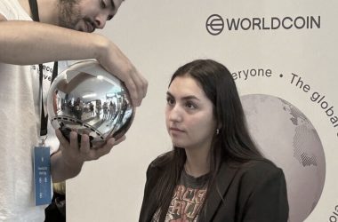 malaysia-adopts-worldcoin’s-iris-scan-tech-for-identity-verification