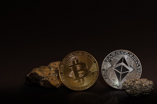 bitcoin-etfs-outperform-ether-etfs-as-blackrock’s-ibit-leads-peers