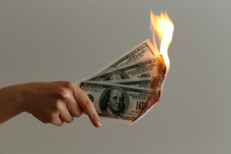 crypto-investor-loses-$16-million-amid-friend.tech’s-controversy-and-token-crash