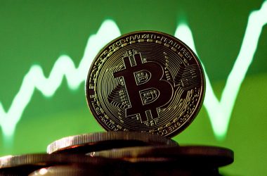 bitcoin-etfs-record-$150-million-inflow-amid-price-rebound