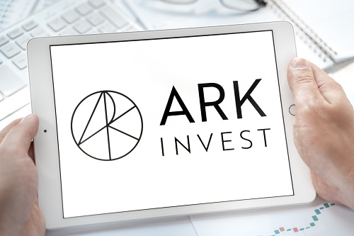 ark-invest-sells-$2.8m-of-its-own-spot-bitcoin-etf-amid-market-shifts