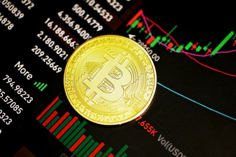 bitcoin-daily-close-to-‘dictate-the-next-move’,-is-another-price-drop-ahead?