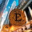 as-bitcoin-stirs,-institutions-hedge-with-etfs-and-options