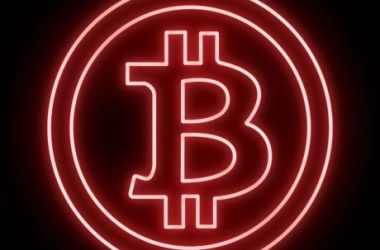 bitcoin-bull-market-at-risk-if-key-$97,000-support-level-fails-to-hold,-analyst-warns