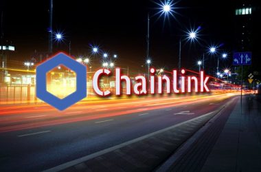 analyst-predicts-a-high-volatility-move-is-imminent-for-chainlink-(link)