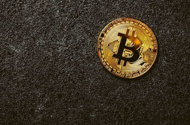 bitcoin’s-hot-supply-drops-50%-in-3-months-–-bullish-or-bearish-signal?