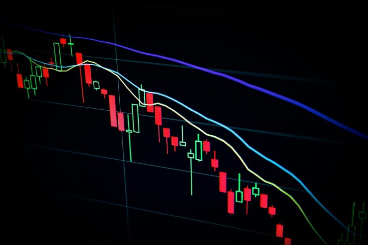 bitcoin-bottom-in-sight-as-trump-expected-to-soften-stance-on-reciprocal-tariffs:-report