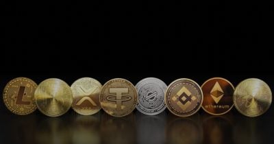 bitcoin-struggles-below-$77k,-ether,-xrp,-and-solana-deepen-declines-ahead-of-us-market-opening