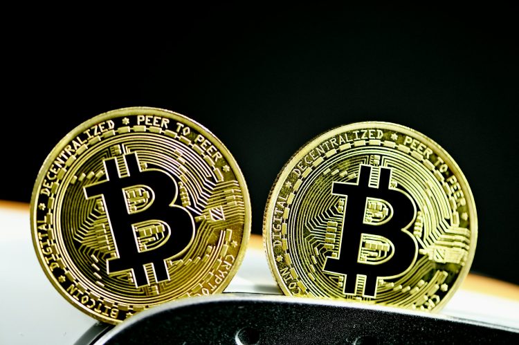 bitcoin-price-mirrors-global-m2-as-crypto-analyst-reveals-may-timeline-for-“blast-off”