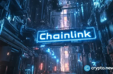 chainlink-price-slowly-forms-a-bullish-pattern-as-whale-holdings-rise