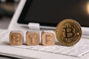 bitcoin-spot-etfs-score-$1.81-billion-in-net-inflows-as-market-revival-continues