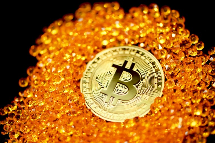 bitcoin-investors-are-taking-profits-aggressively-–-signs-of-a-local-top?