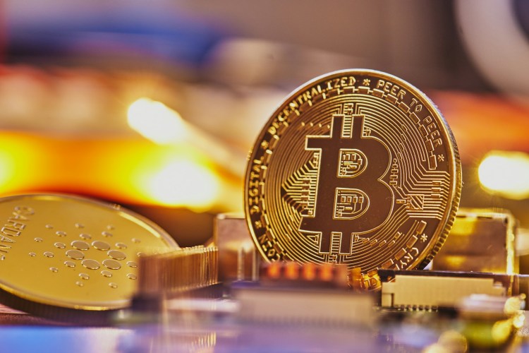 bitcoin-near-ath,-but-long-term-holders-aren’t-selling-–-more-upside-ahead?