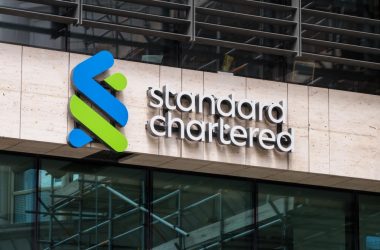 solana-could-lag-ethereum-as-meme-coin-activity-dips,-warns-standard-chartered