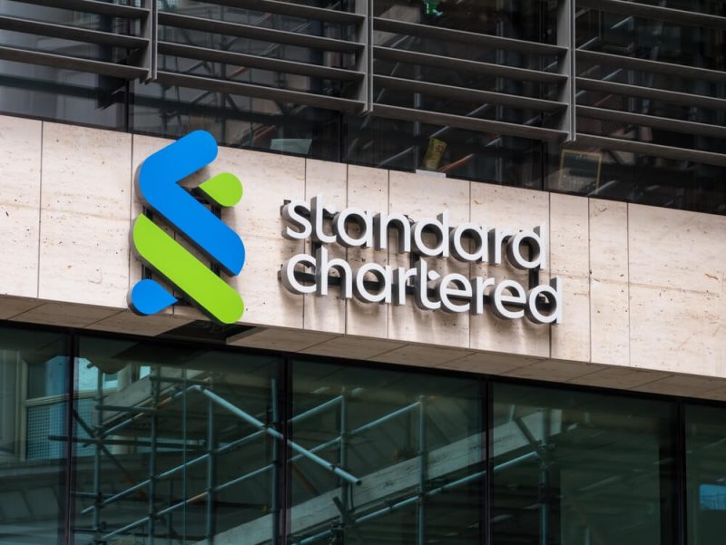 solana-could-lag-ethereum-as-meme-coin-activity-dips,-warns-standard-chartered