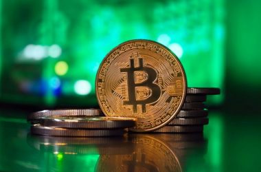 halfway-to-clean:-bitcoin-hits-50%-renewable-mark,-ripple-chairman-reacts