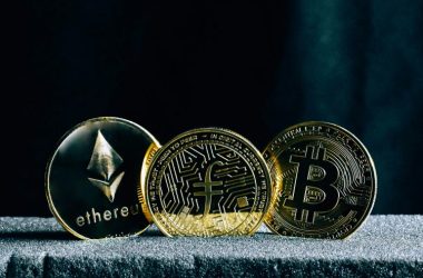 bitcoin-maxi-max-keiser-isn’t-buying-the-hype-around-new-crypto-holding-companies