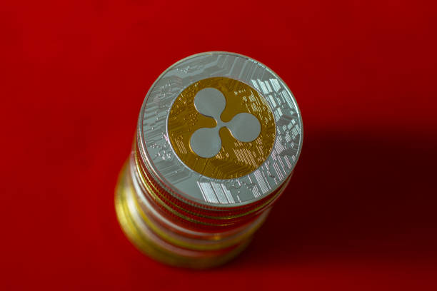 xrp-to-end-7-month-consolidation-after-700%-surge-–-is-a-major-move-coming?