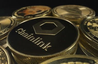 chainlink-bears-push-toward-$12.50-as-weekend-volatility-looms