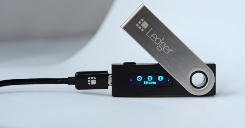 hardware-wallet-maker-ledger-unveils-a-physical-recovery-key