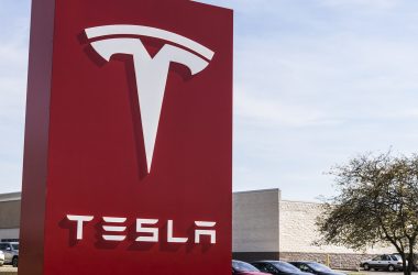 a-crypto-crutch-for-tesla?-how-a-30%-bitcoin-rally-is-propping-up-a-challenging-earnings-picture