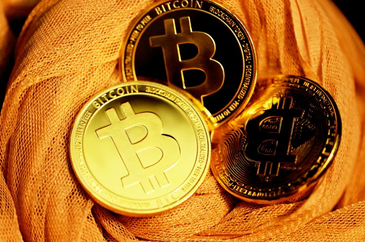 bitcoin-bull-run-at-risk?-binance-whale-to-exchange-flow-signals-price-correction