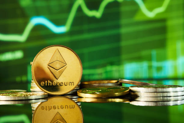 historic-test-ahead:-ethereum-nears-its-all-time-high-amid-retail-sell-offs