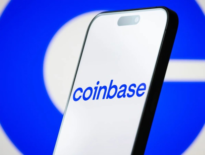 pro-xrp-lawyer-says-claims-of-coinbase-manipulating-xrp-price-are-‘highly-unlikely’