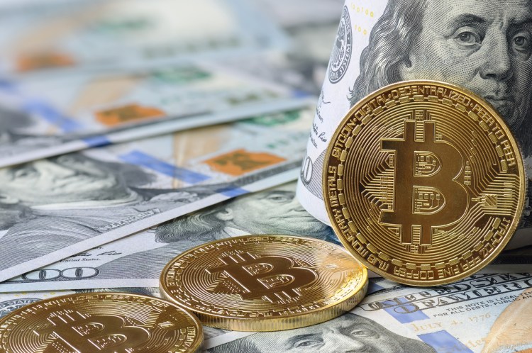 analyst-says-bitcoin-is-a-strong-buy-if-it-overcomes-$118k-—-here’s-why