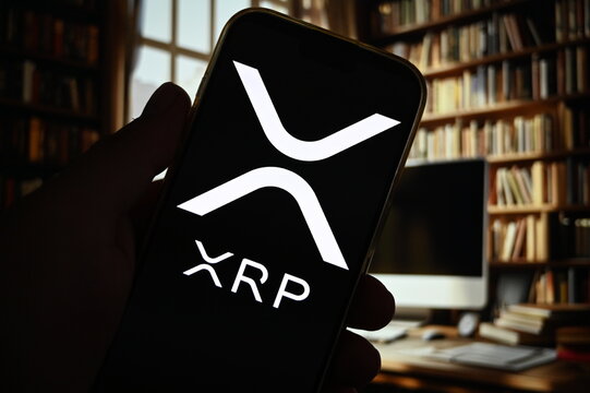 analyst-reveals-why-xrp-has-not-followed-bitcoin’s-trajectory-in-7-years,-and-why-everything-is-about-to-change