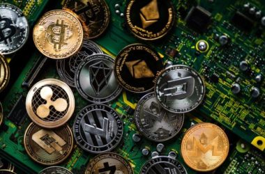 altcoins-today:-bnb-tops-$1,300-all-time-high,-cake-extends-rally,-sol-eyes-$250