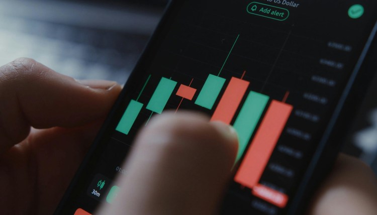 chart-whisperer-says-xrp-shows-a-‘purer’-market-structure-–-details